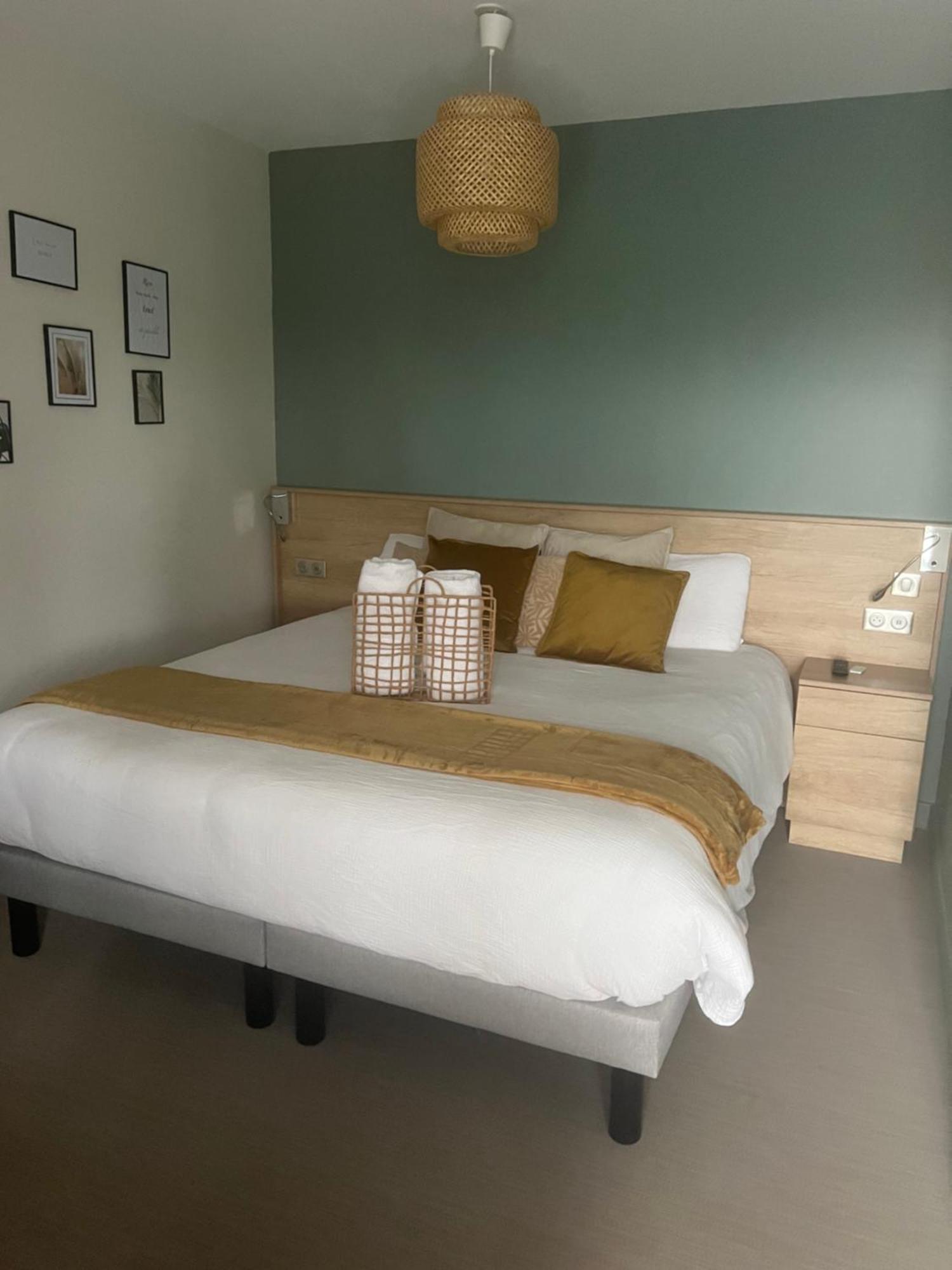 Chambre Privatisee L'Ermitage Vue Sur La Mayenne Château-Gontier Exteriör bild